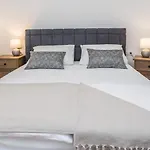 Apartment Maella