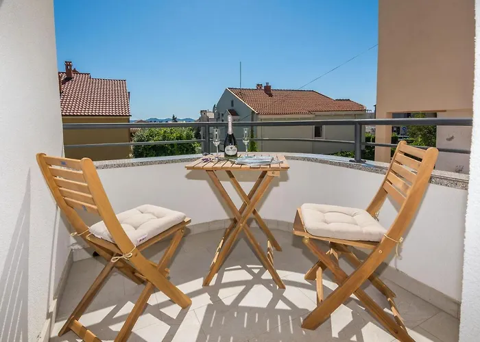 Maella Apartment *