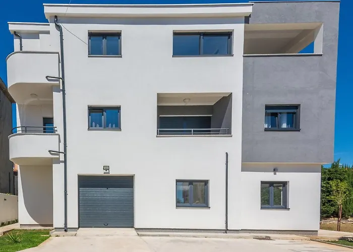 Apartment Maella